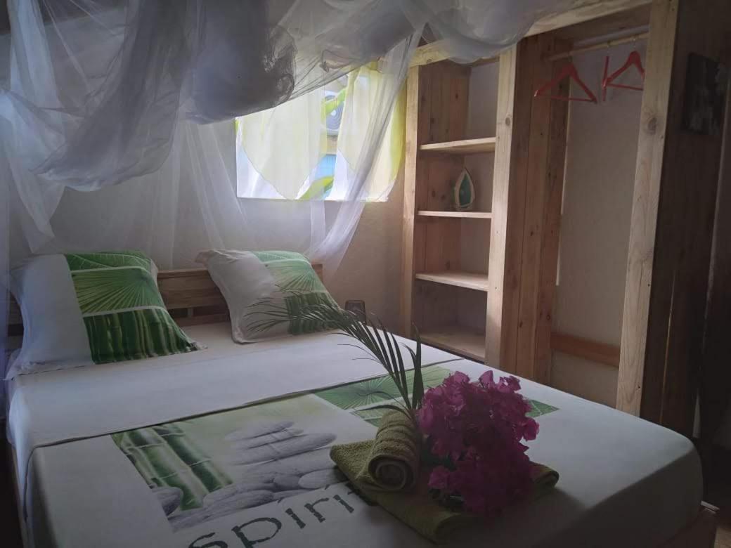 Kaz Creole Aventure Tropicale Insolite, Fibre, Jardin Et Jacuzzi Prives Saint-Francois  Εξωτερικό φωτογραφία